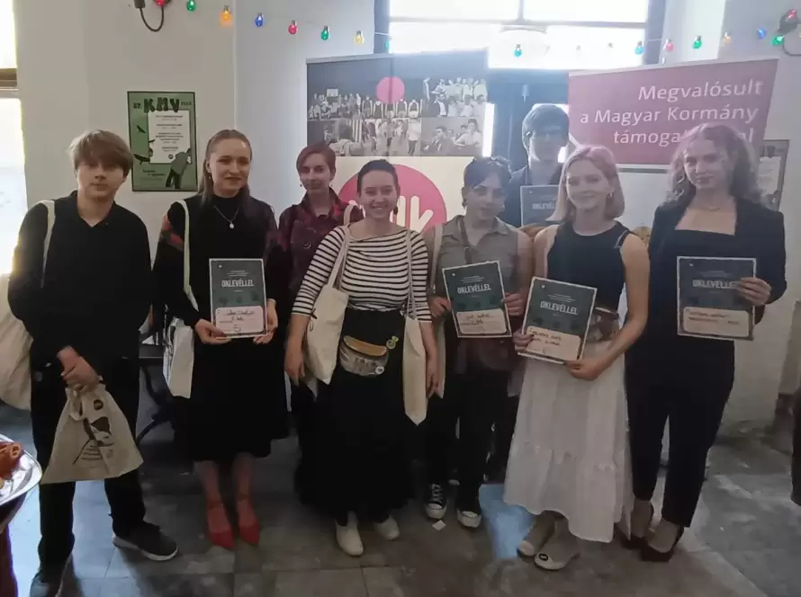 Az 57.Középiskolások Művészeti Vetélkedőjének döntőjén, Becsén, 2024. április 25-én és 26-án a Zentai Gimnázium tanulói a következő eredményt érték el